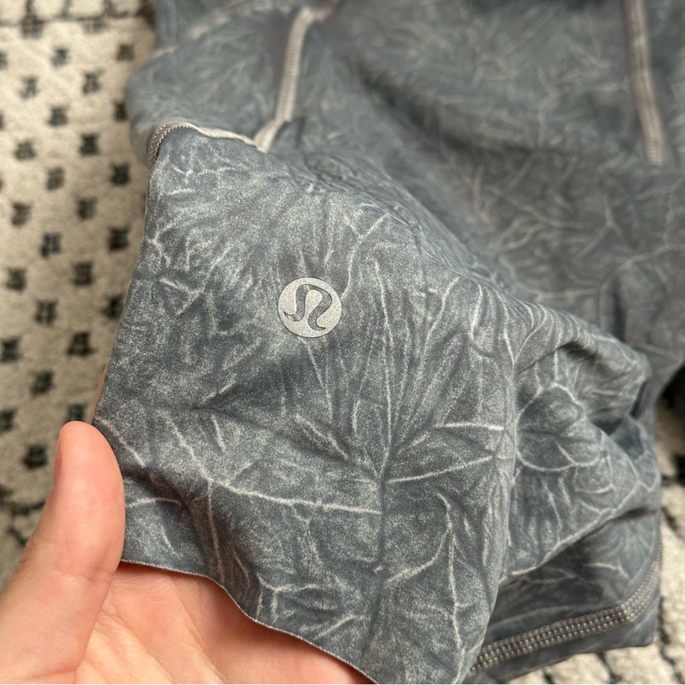 Lululemon Fast and Free Short 10" *Ice Dye in Ice Wash Asphalt Grey - Picture 9 of 9